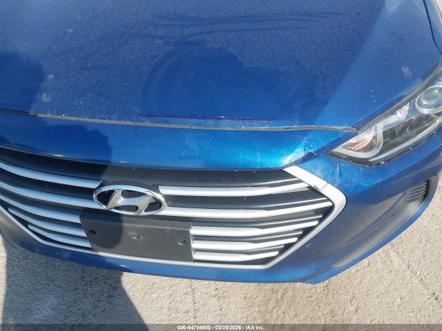 2017 Hyundai Elantra Se მანქანა იყიდება აუქციონზე, vin: 5NPD84LF0HH072283, აუქციონის ნომერი: 44704400