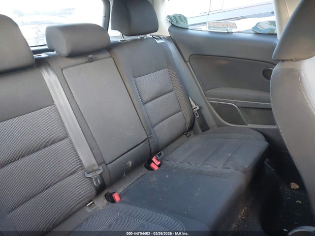 44704402 :رقم المزاد ، WVWBB7AJ0CW252223 vin ، 2012 Volkswagen Golf 2.5l 2-door مزاد بيع