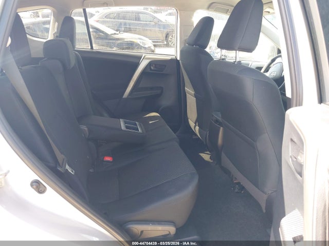 Toyota RAV4 LE 2014 2T3ZFREV6EW081832 Image 8