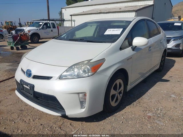 2015 TOYOTA PRIUS JTDKN3DU0F0460728 Photo 1