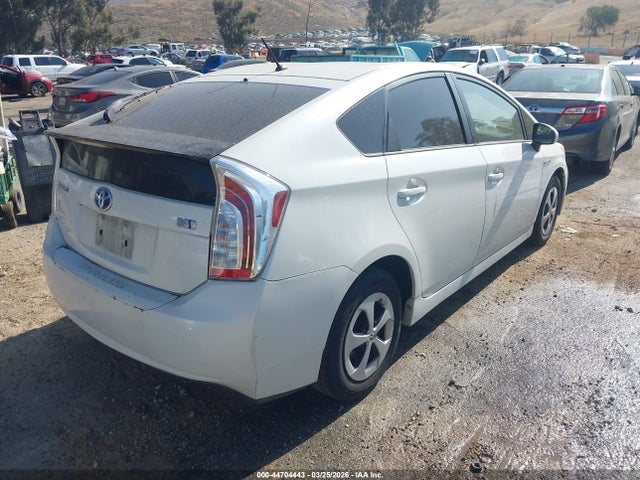 2015 TOYOTA PRIUS JTDKN3DU0F0460728 Photo 3