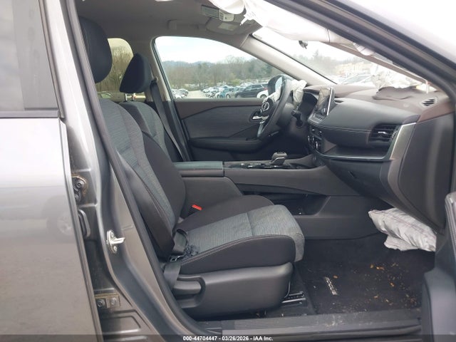 JN8BT3BA5PW425927 Nissan Rogue Sv Fwd