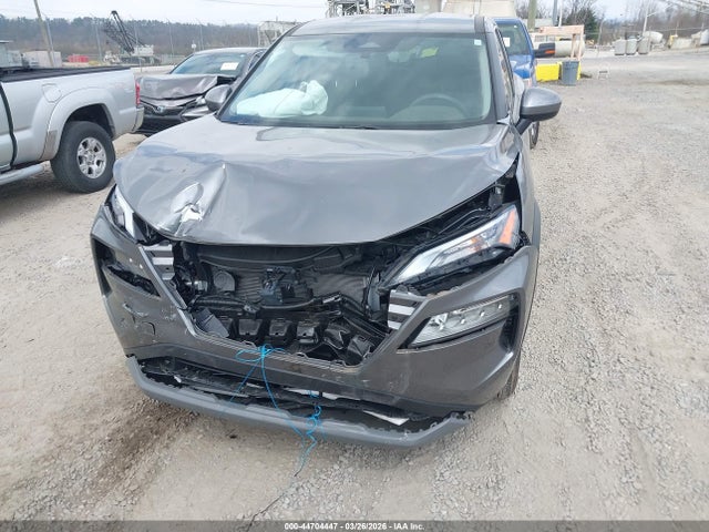 JN8BT3BA5PW425927 Nissan Rogue Sv Fwd