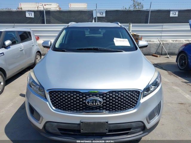 5XYPG4A33GG149453 KIA Sorento 2.4l Lx