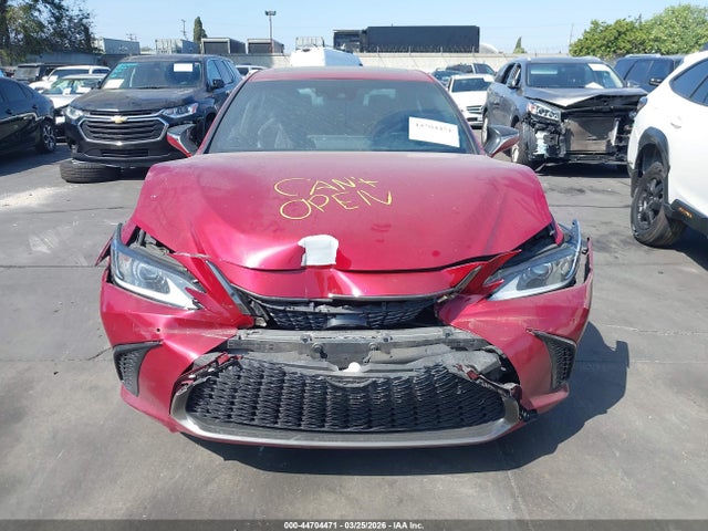 44704471 :رقم المزاد ، 58AGA1C18NU015761 vin ، 2022 Lexus Es 300h F Sport مزاد بيع