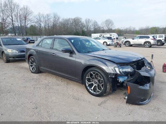 44704479 :رقم المزاد ، 2C3CCABG5GH141421 vin ، 2016 Chrysler 300 300s مزاد بيع