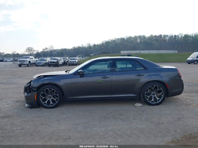 44704479 :رقم المزاد ، 2C3CCABG5GH141421 vin ، 2016 Chrysler 300 300s مزاد بيع