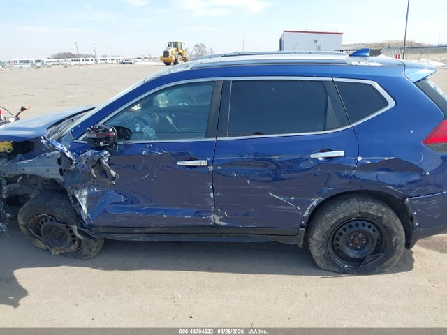 JN8AT2MV4HW007799 Nissan ROGUE S