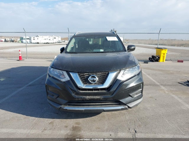 KNMAT2MV9HP544416 Nissan ROGUE SV