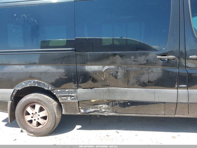 44704553 :رقم المزاد ، WDZPE7DD3GP199388 vin ، 2016 Mercedes-benz Sprinter 2500 Normal Roof مزاد بيع