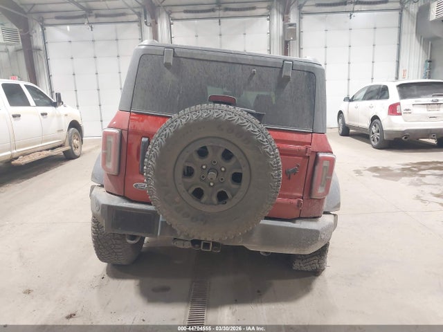 2022 Ford Bronco Wildtrak მანქანა იყიდება აუქციონზე, vin: 1FMEE5DP9NLB68376, აუქციონის ნომერი: 44704555