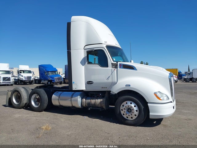 1XKYD49X2KJ219560 Kenworth T680