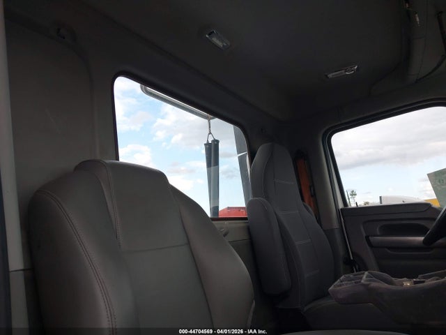 1XKYD49X2KJ219560 Kenworth T680
