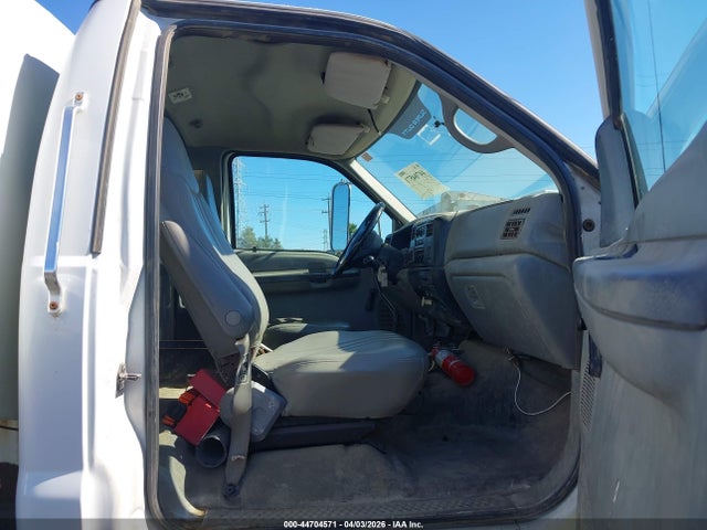 44704571 :رقم المزاد ، 3FRXF75B69V135247 vin ، 2009 Ford F-750 Xl/xlt مزاد بيع