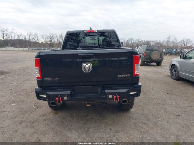 44704572 :رقم المزاد ، 1C6SRFFT0NN230304 vin ، 2022 Ram 1500 Big Horn  4x4 5'7 Box مزاد بيع