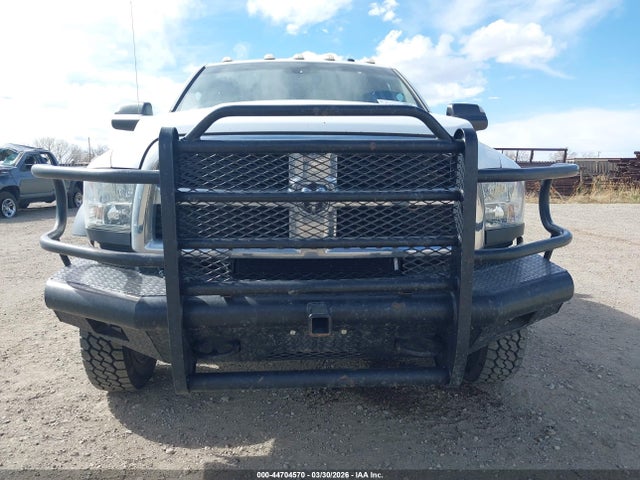 3C7WRNFL2HG782570 RAM 5500 Chassis Tradesman/slt/laramie