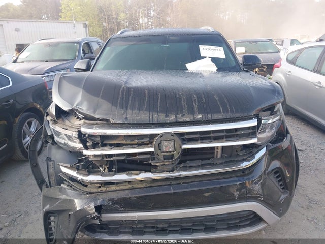 Продаж на аукціоні авто 2022 Volkswagen Atlas Cross Sport 3.6l V6 Se W/technology, vin: 1V2JE2CA7NC216180, номер лоту: 44704574