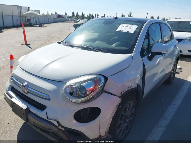 2016 FIAT 500X ZFBCFXET9GP378183 Photo 1