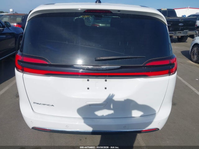 2024 Chrysler Pacifica Touring მანქანა იყიდება აუქციონზე, vin: 2C4RC1FG6RR196487, აუქციონის ნომერი: 44704602