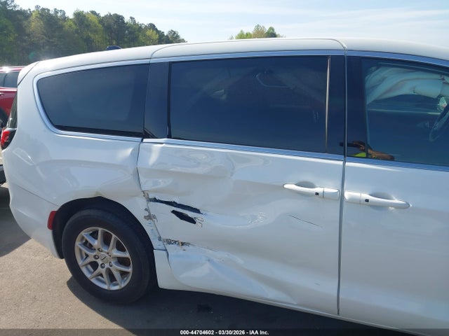 2024 Chrysler Pacifica Touring მანქანა იყიდება აუქციონზე, vin: 2C4RC1FG6RR196487, აუქციონის ნომერი: 44704602