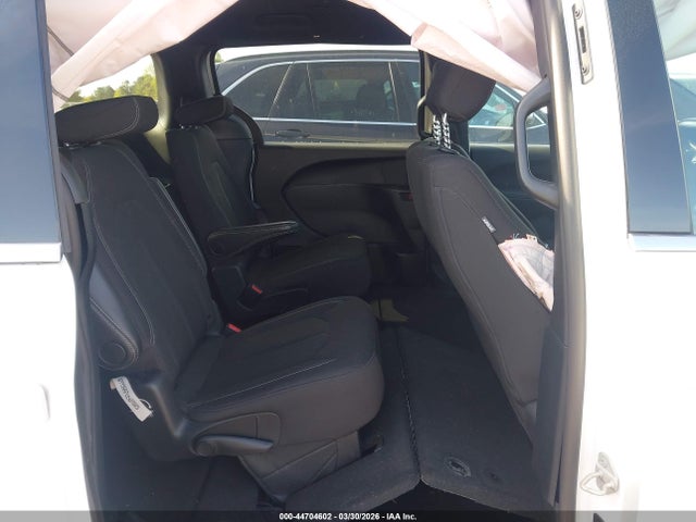 2024 Chrysler Pacifica Touring მანქანა იყიდება აუქციონზე, vin: 2C4RC1FG6RR196487, აუქციონის ნომერი: 44704602