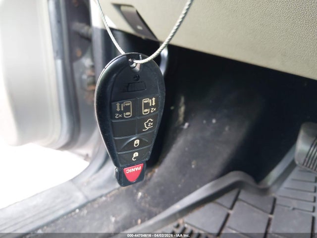 44704616 :رقم المزاد ، 2C4RC1BG2DR783011 vin ، 2013 Chrysler Town & Country Touring مزاد بيع