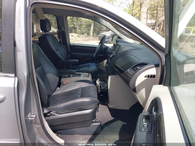 44704616 :رقم المزاد ، 2C4RC1BG2DR783011 vin ، 2013 Chrysler Town & Country Touring مزاد بيع