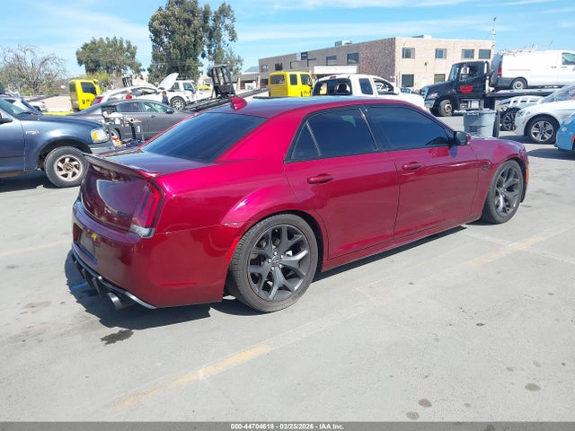 44704618 :رقم المزاد ، 2C3CCABT2MH589334 vin ، 2021 Chrysler 300 مزاد بيع