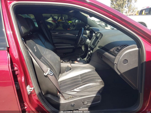 44704618 :رقم المزاد ، 2C3CCABT2MH589334 vin ، 2021 Chrysler 300 مزاد بيع