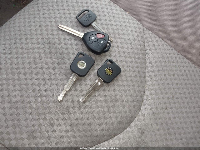 2006 TOYOTA RAV4 JTMBD33V665044067 Photo 10