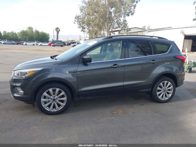 1FMCU0HD0KUA35718 Ford ESCAPE SEL
