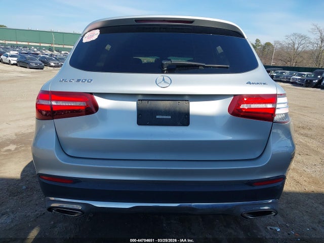 44704651 :رقم المزاد ، WDC0G4KB6KV177217 vin ، 2019 Mercedes-benz Glc 300 4matic مزاد بيع