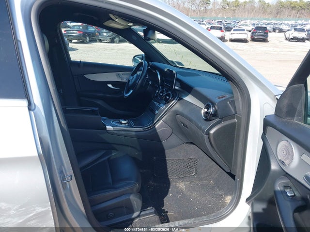 44704651 :رقم المزاد ، WDC0G4KB6KV177217 vin ، 2019 Mercedes-benz Glc 300 4matic مزاد بيع