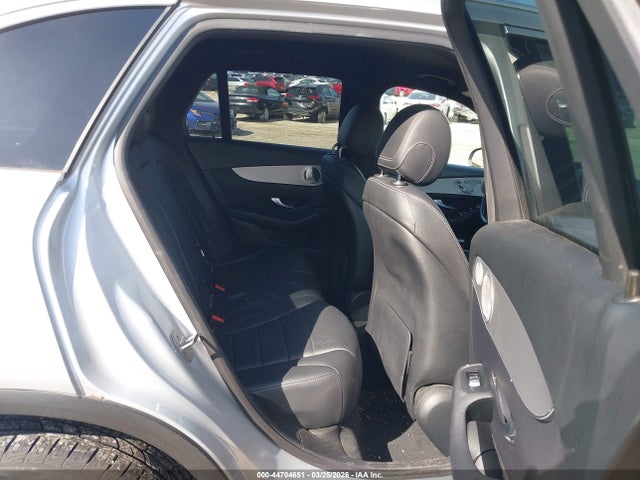 44704651 :رقم المزاد ، WDC0G4KB6KV177217 vin ، 2019 Mercedes-benz Glc 300 4matic مزاد بيع
