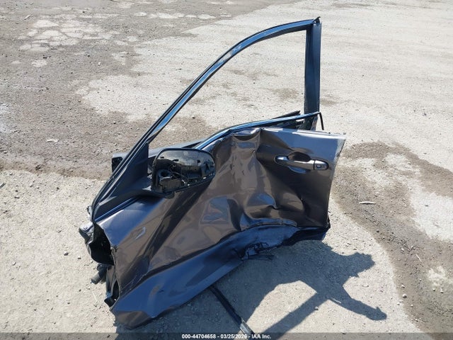 4T1BF1FK8HU616275 Toyota CAMRY XLE