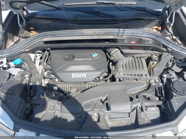 2018 BMW X1 WBXHU7C38J5H41352 Photo 9