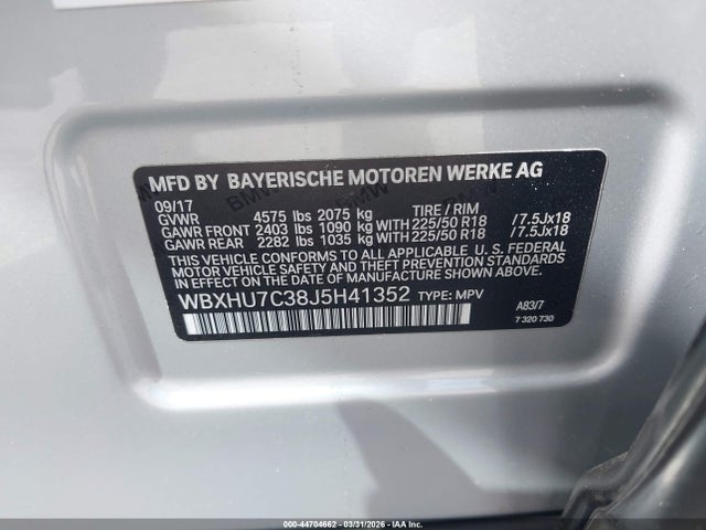 2018 BMW X1 WBXHU7C38J5H41352 Photo 8