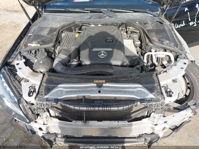 55SWF4JBXJU266496 Mercedes-Benz C 300