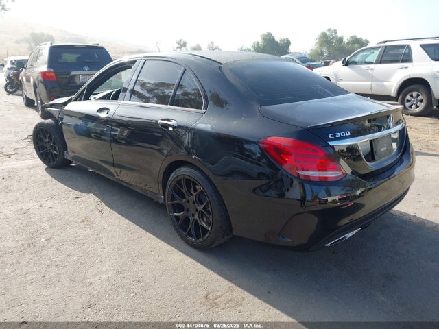 55SWF4JBXJU266496 Mercedes-Benz C 300