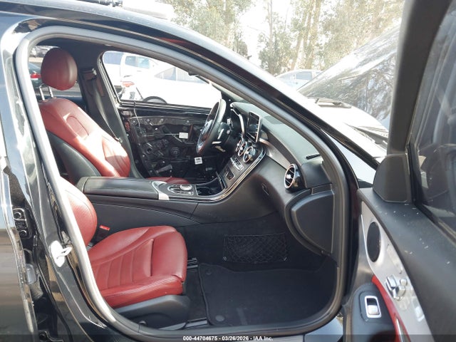 55SWF4JBXJU266496 Mercedes-Benz C 300