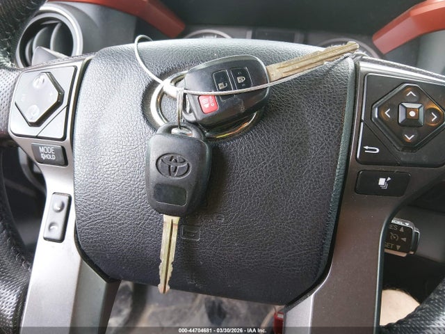 5TFCZ5AN5HX056819 Toyota Tacoma Sr5 V6