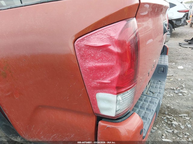 5TFCZ5AN5HX056819 Toyota Tacoma Sr5 V6
