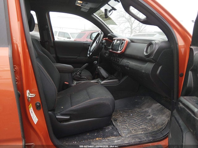5TFCZ5AN5HX056819 Toyota Tacoma Sr5 V6