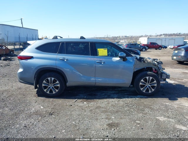 Продаж на аукціоні авто 2022 Toyota Highlander Hybrid Xle, vin: 5TDHBRCH0NS083503, номер лоту: 44704698