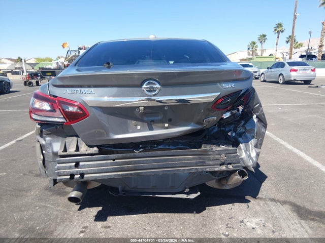44704701 :رقم المزاد ، 1N4AL3AP2JC284827 vin ، 2018 Nissan Altima 2.5 Sr مزاد بيع