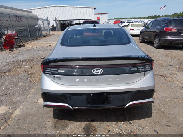 2024 Hyundai Sonata Sel მანქანა იყიდება აუქციონზე, vin: KMHL64JA5RA417868, აუქციონის ნომერი: 44704702