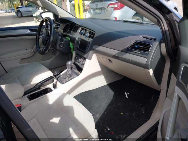 3VW217AU5GM025447 Volkswagen Golf Tsi S 4-door