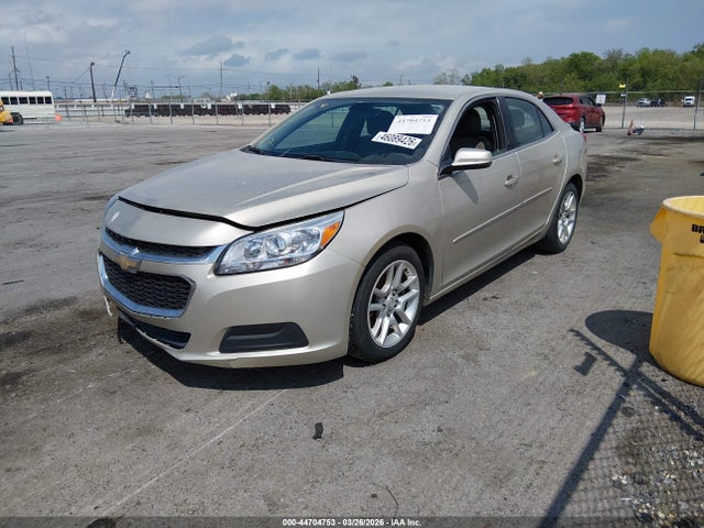 Chevrolet MALIBU 1LT 2015 1G11C5SL6FF320986 Image 2