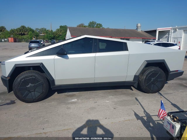 7G2CEHED6RA010503 Tesla Cybertruck All-wheel Drive