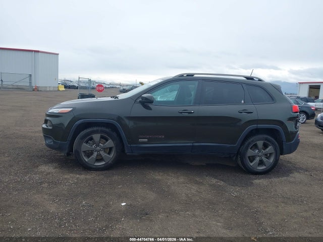1C4PJMCB5GW289383 Jeep Cherokee 75th Anniversary